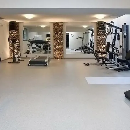 6ato & Wellnes Hotel 4*