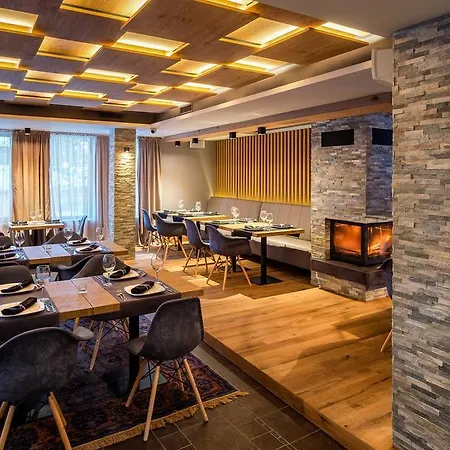 Hotel 6ato & Wellnes 4*