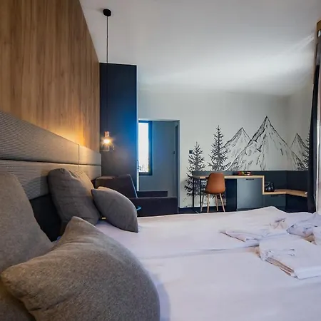 6ato & Wellnes Hotel