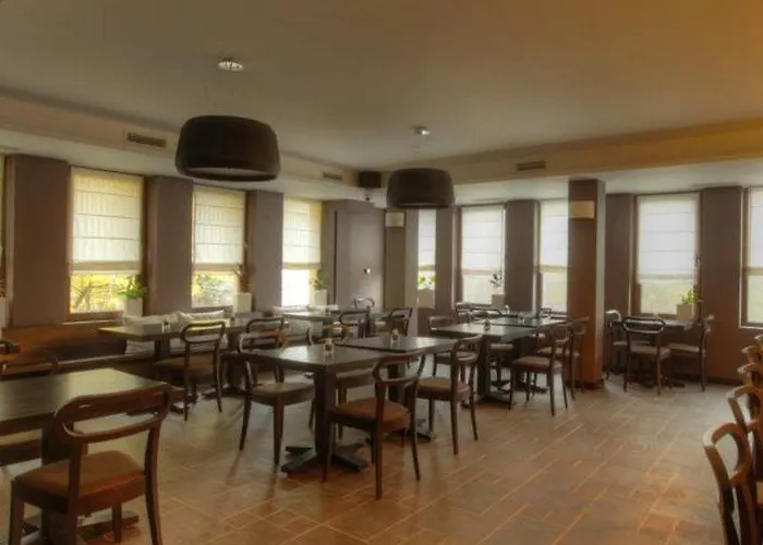 Hotel 6ato & Wellnes