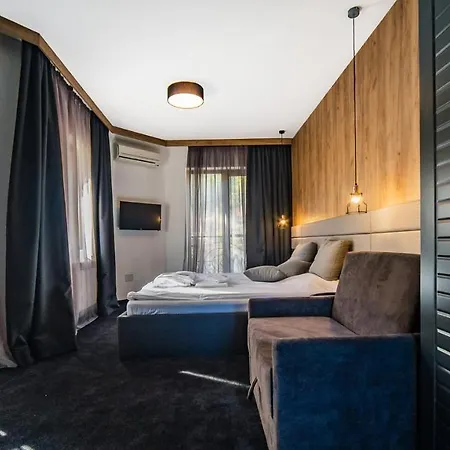 6ato & Wellnes Hotel