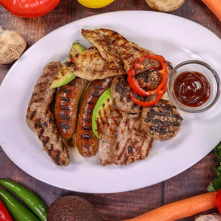 6ato & Wellnes Hotel