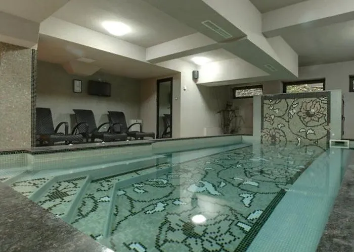 Hotel 6ato & Wellnes